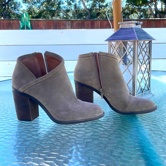 Lucky brand genuine leather booties - Picture 1 of 6